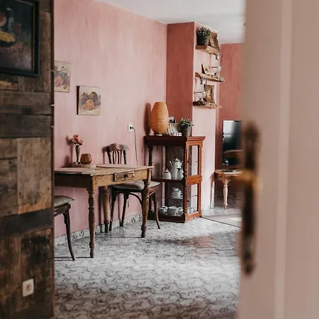 La Petite Ruelle